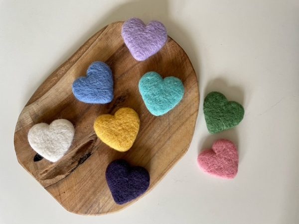 Filcowe Serduszko Love - Jasny Wrzos - obrazek 2