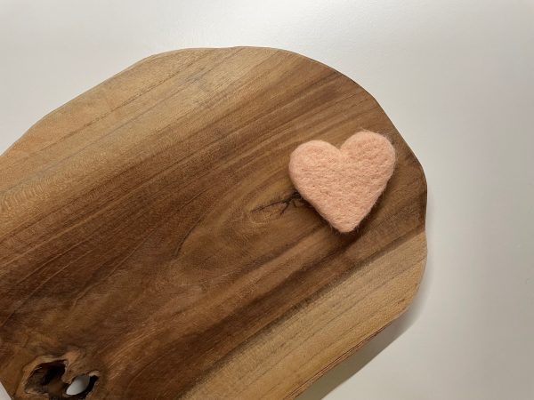 Filcowe Serduszko Love - Brzoskwiniowy