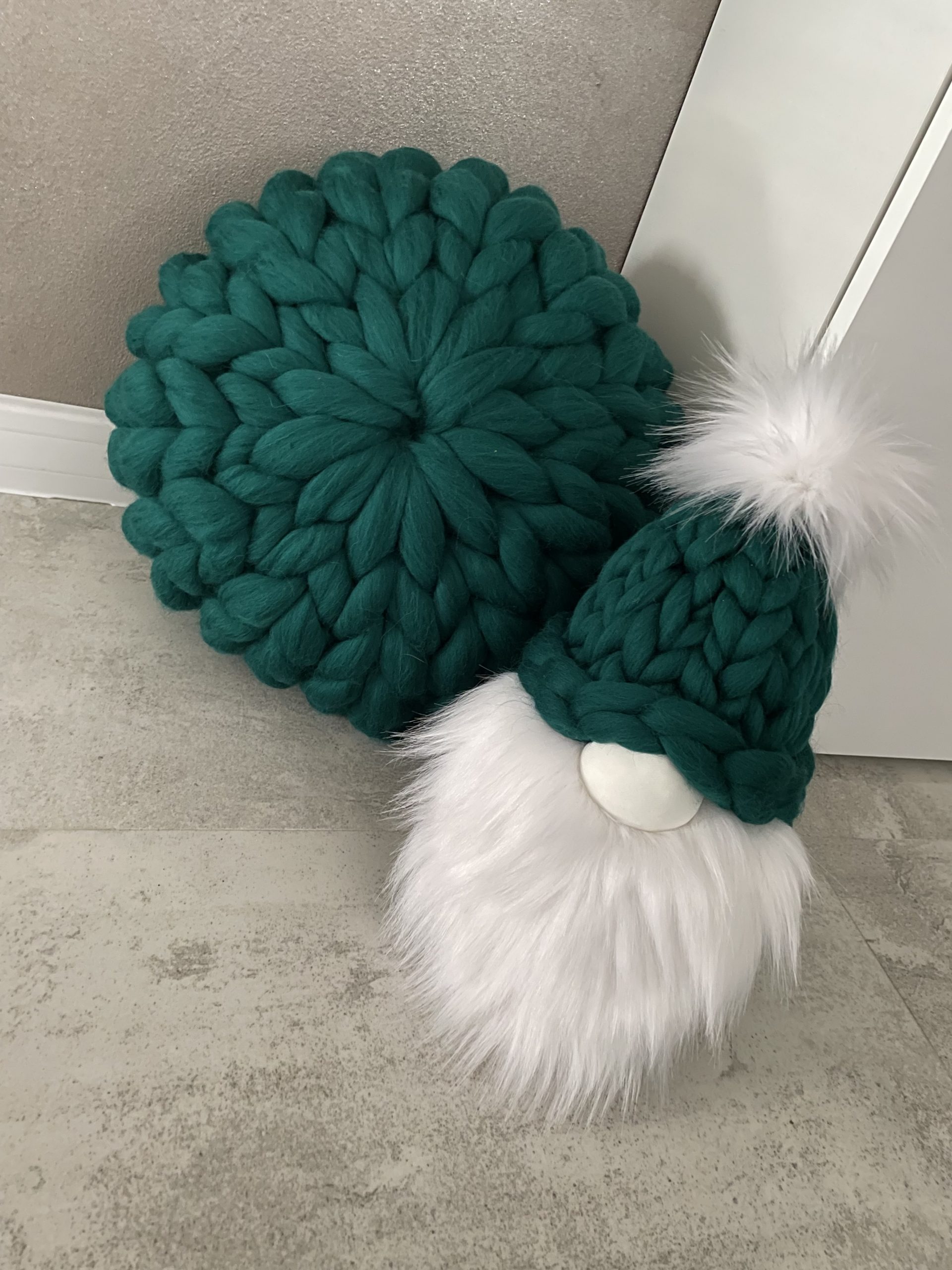 Wełniany Świąteczny Skrzat Maurycy - Rozmiar M - Zieleń - obrazek 3